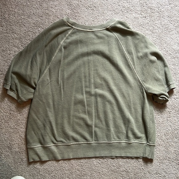 Old Navy short sleeve sweatshirt top olive size large - Picture 3 of 3